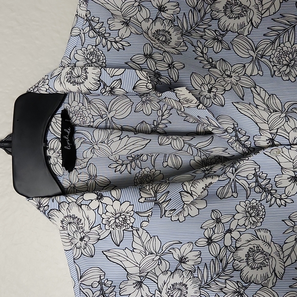 Lipslide| Floral Blouse - Picture 3 of 6